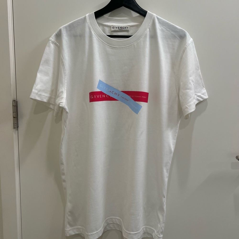 Givenchy Men Tshirt Size L SLIM FIT